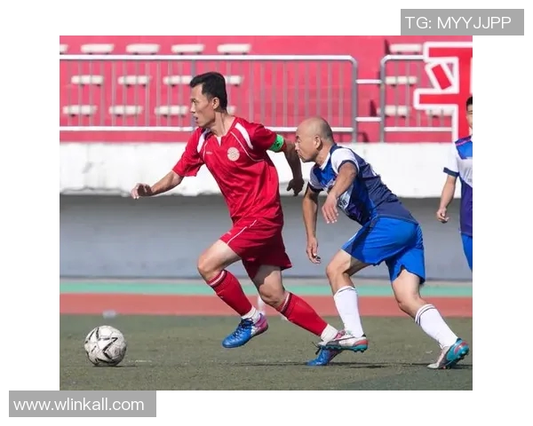 全球足球赛事盛况回顾与未来展望精彩瞬间与明星球员的崛起